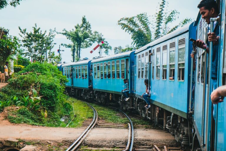 gaya dhanbad local train number